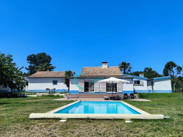 Casa venda em Azeitão (São Lourenço e São Simão), Setúbal