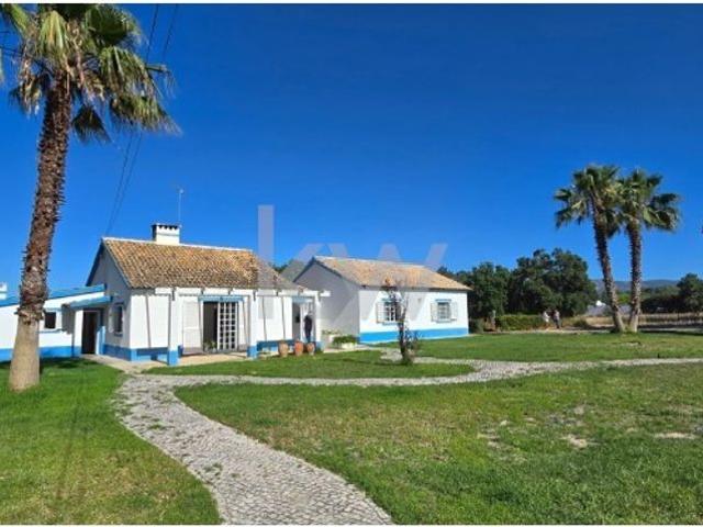 Casa venda em Azeitão (São Lourenço e São Simão), Setúbal