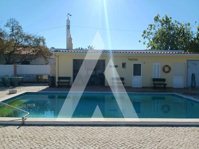 Casa alugar em Quelfes, Olhão