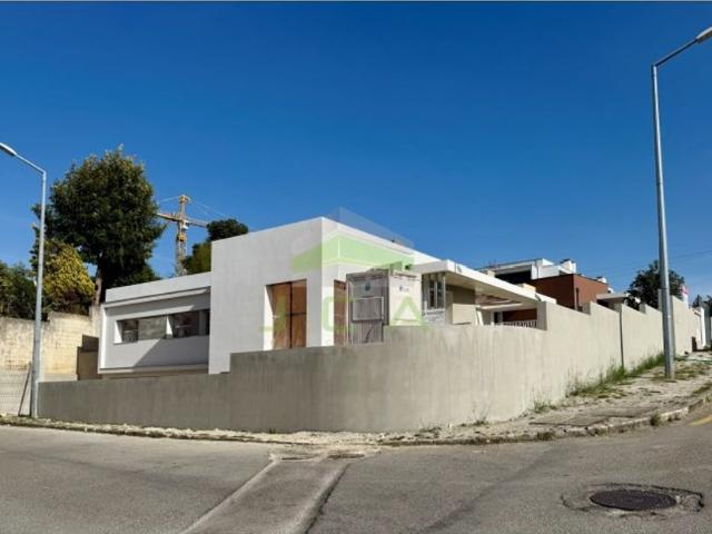 Casa venda em Cruz d'Areia, Leiria