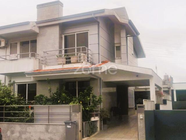 Casa venda em Maia, Gueifães