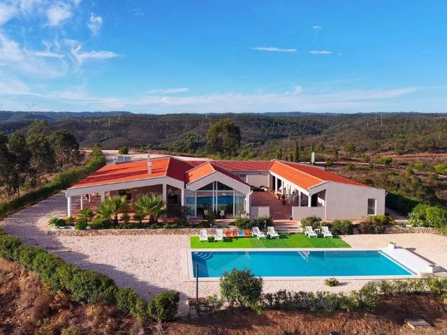Casa venda em Bensafrim, Faro