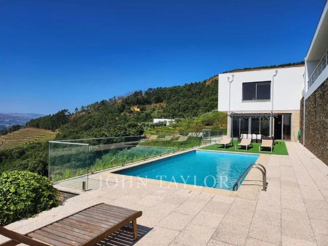 Casa venda em São Nicolau, Vila Real