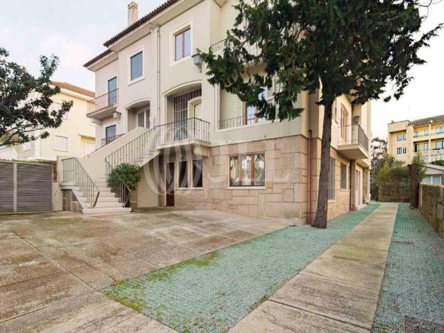 Casa venda em Porto, Lordelo Do Ouro