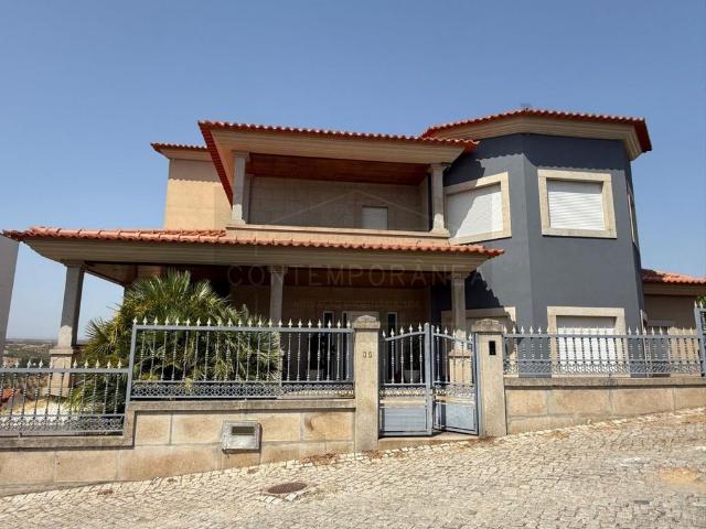 Casa venda em Mirandela, Bragança