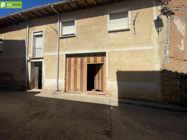 Casa en venta en Gumiel De Izán, Castilla y León