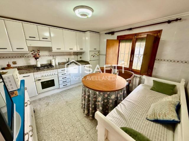 Casa Rural en venta en Toral De Los Guzmanes, Castilla y León