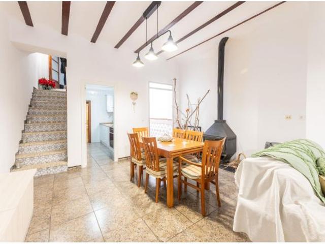 Casa en venta en La Canal de Navarrés, Valencia