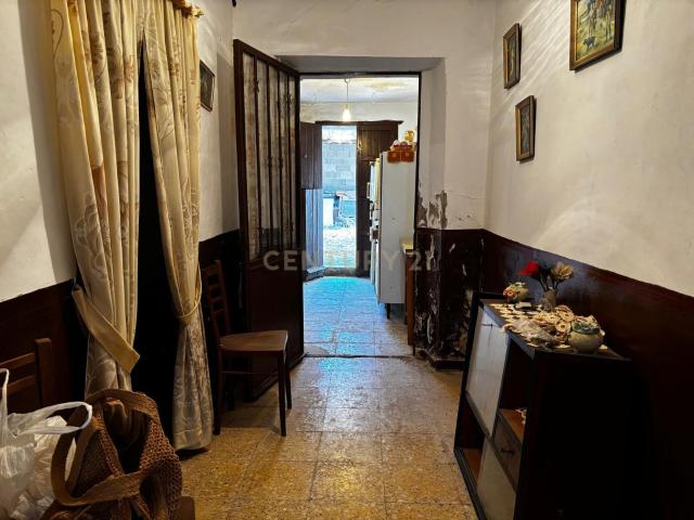 Casa en venta en Madrigalejo, Extremadura