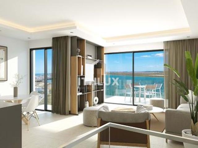 Villa en venta en Huelva