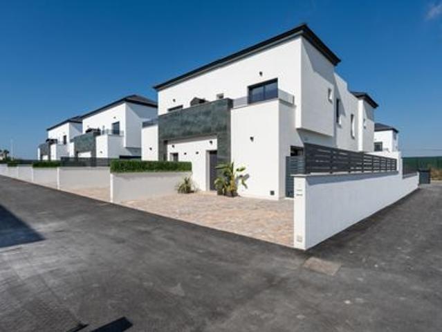 Villa en venta en Santa Pola