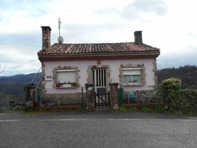 Casa en venta en Bimenes, La Llantá