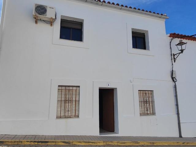 Casa en venta en Higuera De La Sierra