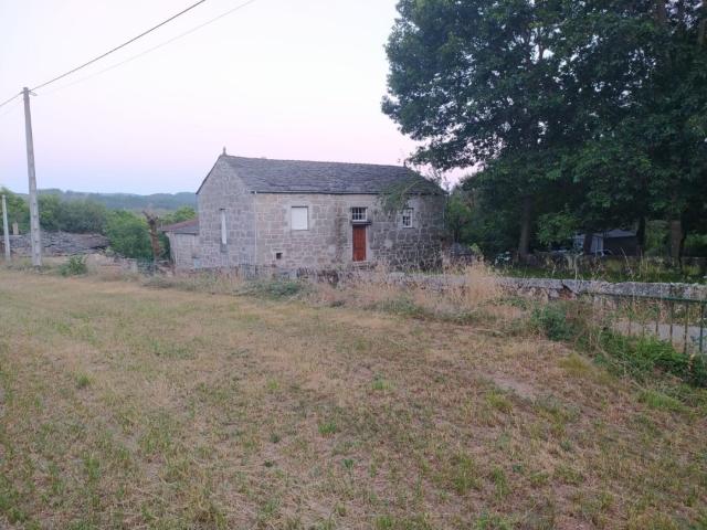Casa en venta en O Corgo