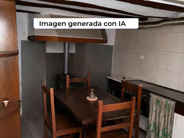 Casa en venta en Allueva, Aragón