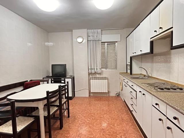 Casa en venta en Valdeolmillos, Castilla y León