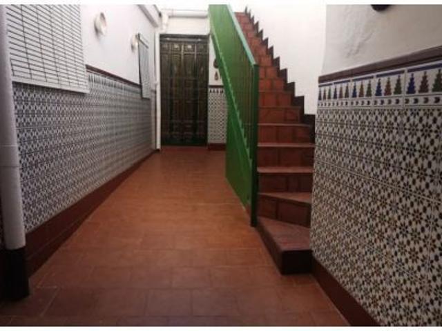 Casa en venta en Arroyomolinos De León, Huelva