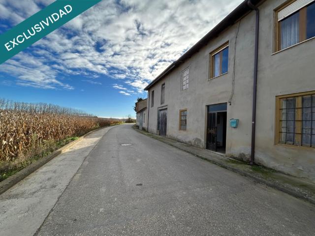Casa Rural en venta en Riego De La Vega, Castilla y León