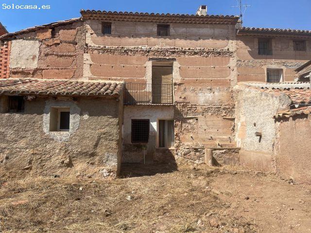 Casa en venta en Allueva, Aragón
