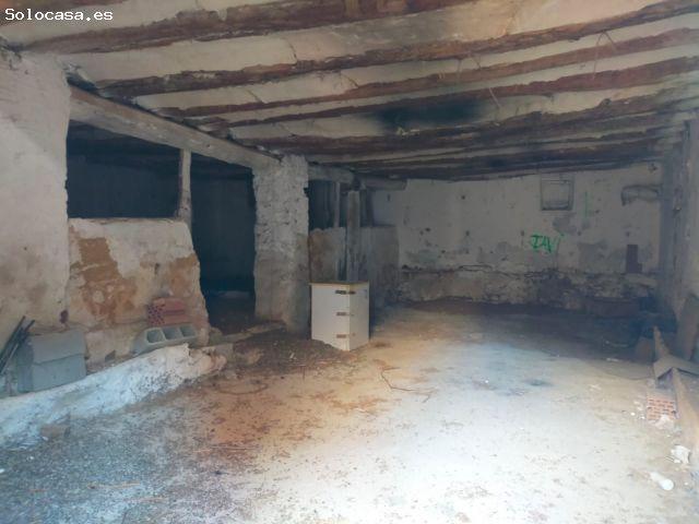 Casa en venta en Allueva, Aragón