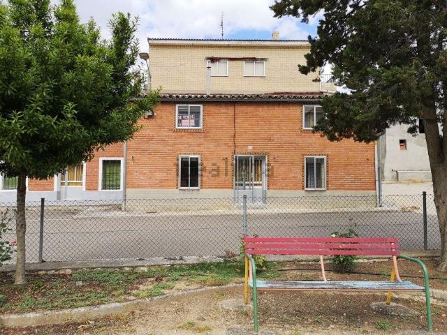 Casa en venta en Torrelobatón, Castilla y León