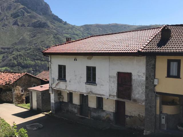 Casa en venta en Morcín, Asturias
