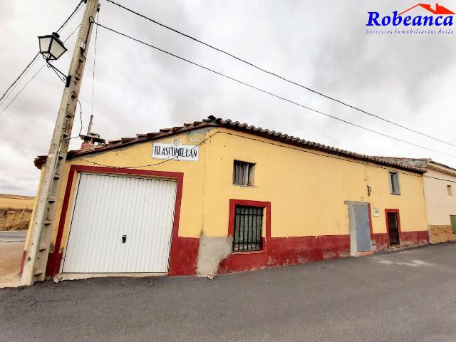 Casa en venta en Blascomillán, Ávila