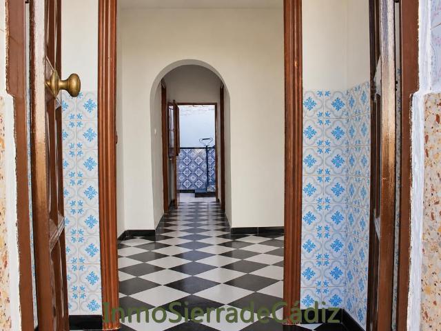 Casa en venta en Algodonales, Cádiz