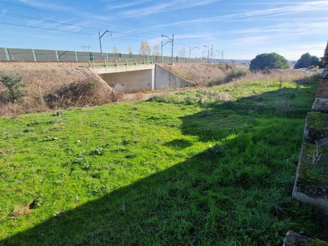 Casa en venta en Onzonilla, Castilla y León