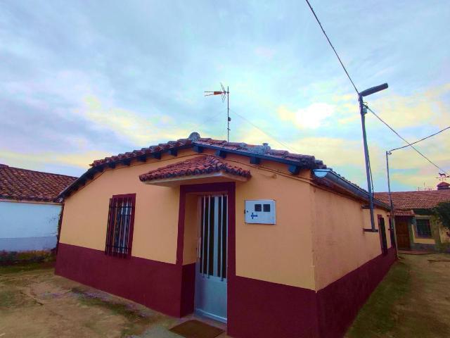 Casa en venta en Pedrosillo De Los Aires, Castilla y León