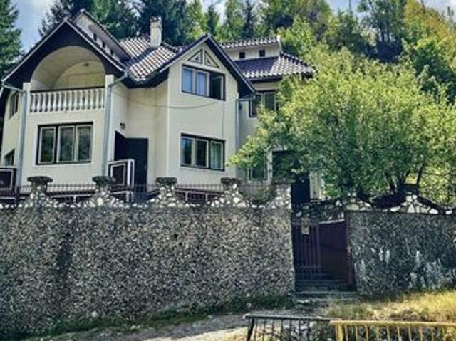 Casă vânzări