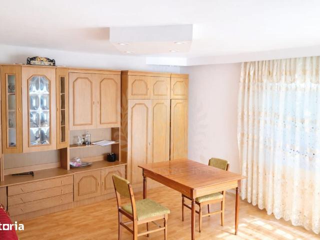 Casă vânzări