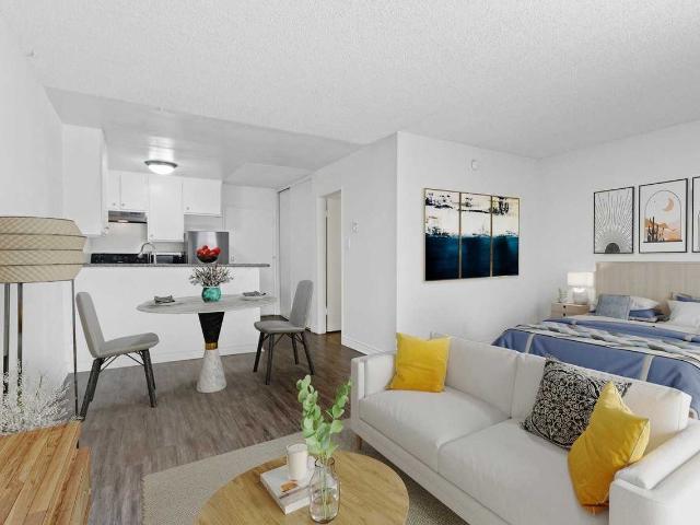 Apartment for rent in Canoga Park, California