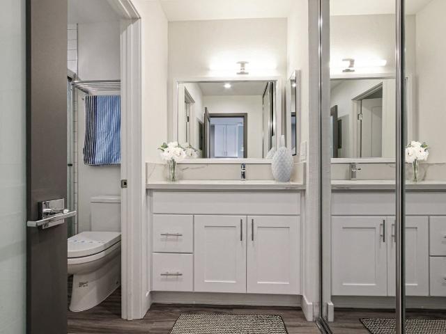 Apartment for rent in Canoga Park, California