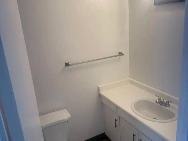 Apartment for rent in Lower Lonsdale, North Vancouver