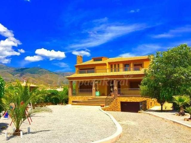 Casa en alquiler en Fondón, Andalucía