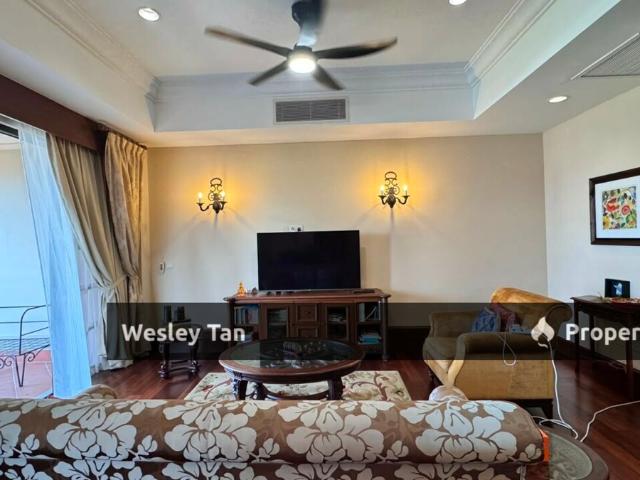 Condominium for sale in Malaka