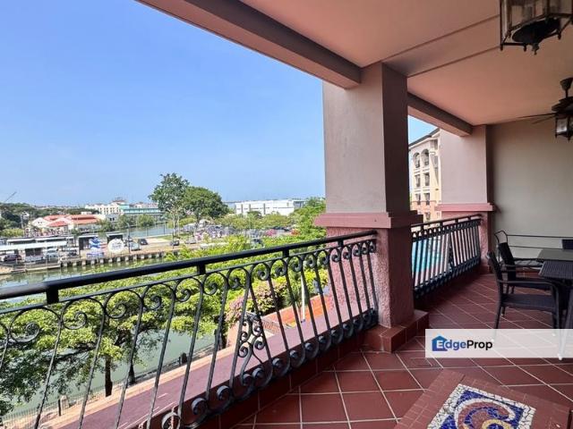 Condominium for sale in Malaka