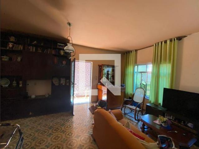 Casa aluguel em Região Geográfica Imediata do Rio de Janeiro, Região Metropolitana do Rio de Janeiro