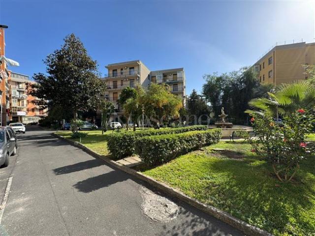 Casa in vendita a Picanello-Ognina-Barriera-Canalicchio, Catania