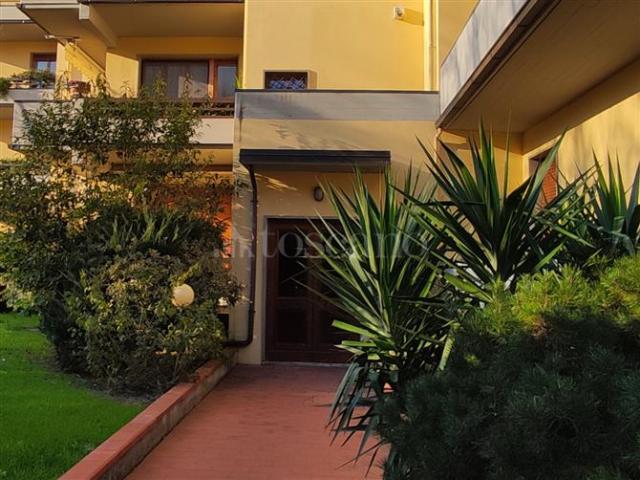 Casa in vendita a Prato, Guglia