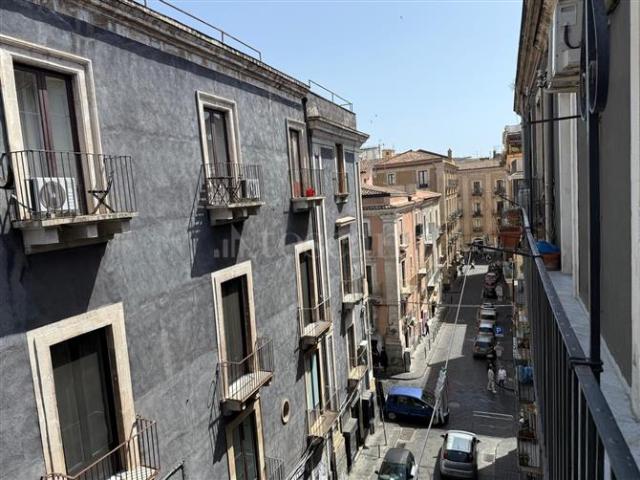 Casa in vendita a Centro storico, Catania