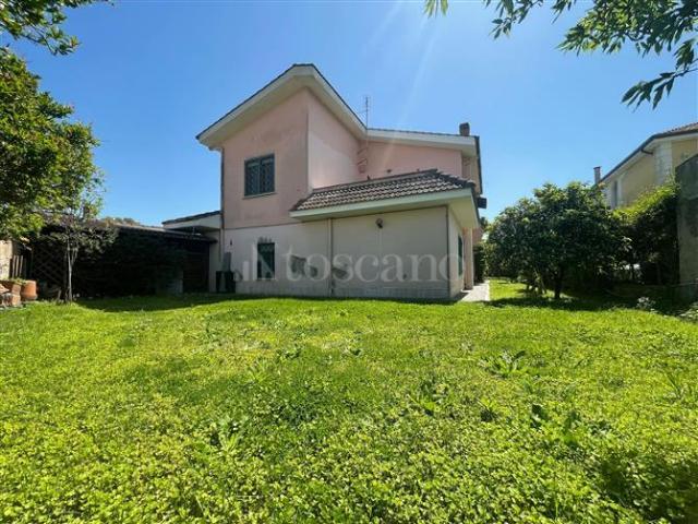 Casa in vendita a Stagni di Ostia, Roma Capitale