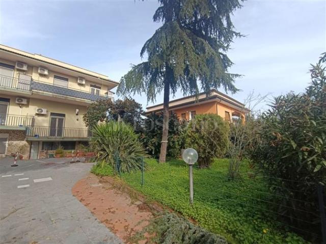 Casa in vendita a San Giovanni La Punta, Sicilia