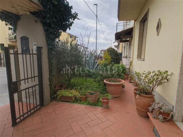 Casa in vendita a Grignano, Prato