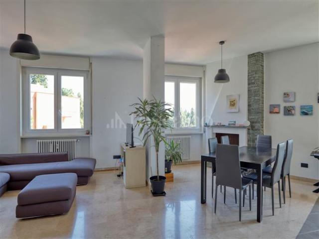 Casa in vendita a Consorzio Stradale del Parco Ponti, Varese
