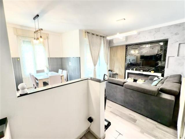 Casa in vendita a Zona Ovest, Brescia