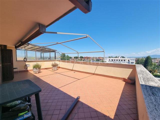 Casa in vendita a Giardini Tor di Mezzavia, Roma Capitale