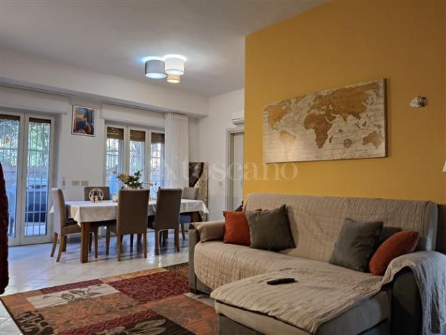 Casa in vendita a Aci Castello, Sicilia