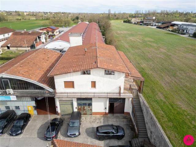 Casa in vendita a Brugnera, Friuli-Venezia Giulia